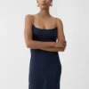 Abito in maglia Plumetis Abito drappeggiato trasparente Abito in maglia Plumetis Abito drappeggiato trasparente