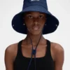 Cappello a secchiello in denim de-Nîmes Cappello a secchiello cucito Cappello a secchiello in denim de-Nîmes Cappello a secchiello cucito