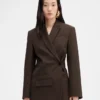 Giacca Tibau Blazer asimmetrico doppiopetto Giacca Tibau Blazer asimmetrico doppiopetto