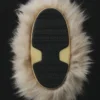Gli stivali alti in pelliccia sintetica Jacquemus Yeti Moon Boot – in collaborazione con Moon Boot Gli stivali alti in pelliccia sintetica Jacquemus Yeti Moon Boot – in collaborazione con Moon Boot