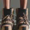 Gli stivali Icon Low a righe di Jacquemus – in collaborazione con Moon Boot
