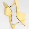 I sabot Cubisto Sabot a punta tonda I sabot Cubisto Sabot a punta tonda