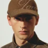 Il cappellino da baseball Atelier Cappellino da baseball con logo jacquard Il cappellino da baseball Atelier Cappellino da baseball con logo jacquard