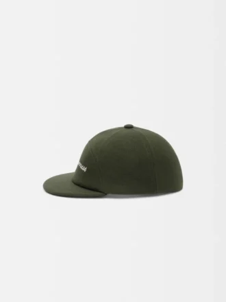 Il cappellino da baseball Lana Cappellino a visiera piatta Il cappellino da baseball Lana Cappellino a visiera piatta