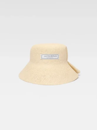 Il cappello Vela Cappello a secchiello in rafia piegato