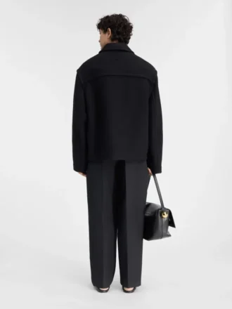 Il cappotto corto Giacca minimal boxy Il cappotto corto Giacca minimal boxy