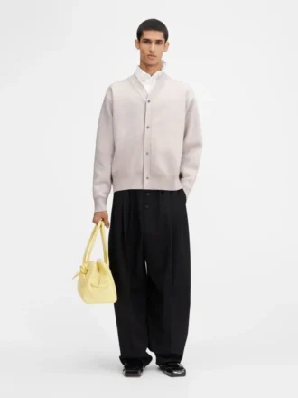 Il cardigan con bottoni Cardigan con bottoni