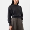 Il maglione ricamato Maglione in maglia ricamata Il maglione ricamato Maglione in maglia ricamata