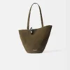 La borsa a secchiello asimmetrica Bambola Medium La borsa a secchiello asimmetrica Bambola Medium