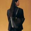 La borsa a secchiello asimmetrica Bambola Medium La borsa a secchiello asimmetrica Bambola Medium