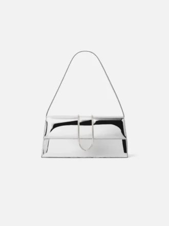 La borsa lunga Bambino Long con patta metallica
