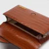 La grande borsa a tracolla con patta Bambino La grande borsa a tracolla con patta Bambino
