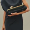 La pochette Salon Borsa con chiusura lunga La pochette Salon Borsa con chiusura lunga