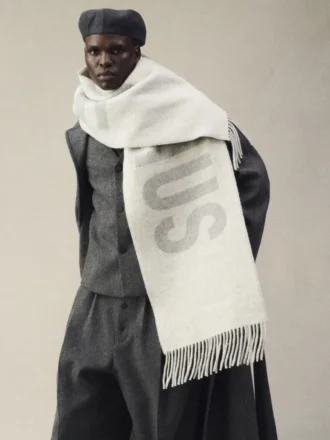 La sciarpa JACQUEMUS Sciarpa con logo Fringe