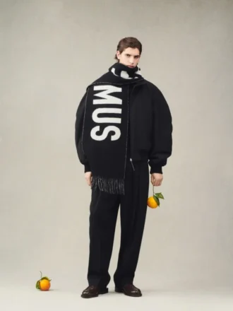 La sciarpa JACQUEMUS Sciarpa con logo Fringe