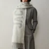 La sciarpa JACQUEMUS Sciarpa con logo Fringe