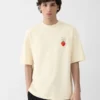 La t-shirt con le fragole T-shirt con logo e toppa con fragole