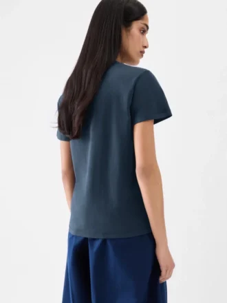 La t-shirt J T-shirt ricamata