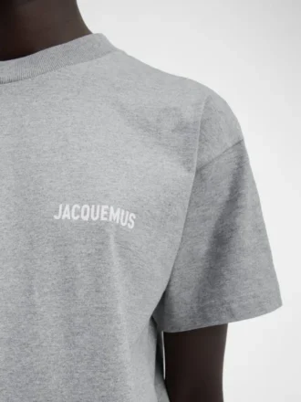 La t-shirt Jacquemus T-shirt con logo