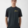 La t-shirt NYC Cab T-shirt a maniche corte con logo – in vendita esclusivamente online e nella nostra boutique di New York