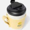 La tazza Dubai Tazza da viaggio – in vendita esclusivamente online e nei nostri punti vendita negli Emirati Arabi Uniti La tazza Dubai Tazza da viaggio – in vendita esclusivamente online e nei nostri punti vendita negli Emirati Arabi Uniti