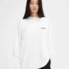 Maglietta a maniche lunghe con indirizzo di New York Maglietta a maniche lunghe con indirizzo e logo stampati – venduta esclusivamente online e nel nostro negozio di New York Maglietta a maniche lunghe con indirizzo di New York Maglietta a maniche lunghe con indirizzo e logo stampati – venduta esclusivamente online e nel nostro negozio di New York