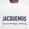 Maglietta a maniche lunghe con indirizzo Montaigne Maglietta a maniche lunghe con indirizzo e logo stampati – venduta esclusivamente online e nel nostro negozio di Parigi Maglietta a maniche lunghe con indirizzo Montaigne Maglietta a maniche lunghe con indirizzo e logo stampati – venduta esclusivamente online e nel nostro negozio di Parigi