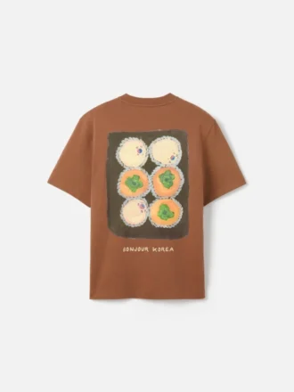 T-shirt Bonjour Korea T-shirt con logo – in vendita esclusivamente online e nei nostri punti vendita in Corea del Sud T-shirt Bonjour Korea T-shirt con logo – in vendita esclusivamente online e nei nostri punti vendita in Corea del Sud