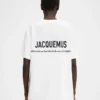 T-shirt con indirizzo di Los Angeles T-shirt a maniche corte con indirizzo e logo stampati – Venduta esclusivamente online e nel nostro negozio di Los Angeles T-shirt con indirizzo di Los Angeles T-shirt a maniche corte con indirizzo e logo stampati – Venduta esclusivamente online e nel nostro negozio di Los Angeles