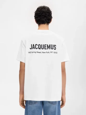 T-shirt con indirizzo di New York T-shirt a maniche corte con logo e indirizzo – venduta esclusivamente online e nel nostro negozio di New York T-shirt con indirizzo di New York T-shirt a maniche corte con logo e indirizzo – venduta esclusivamente online e nel nostro negozio di New York