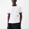 T-shirt Gio T-shirt a maniche corte con toppa ricamata T-shirt Gio T-shirt a maniche corte con toppa ricamata