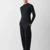 Top con collo alto Jacquemus + Nike Top a maniche lunghe – Collaborazione Jacquemus + Nike Top con collo alto Jacquemus + Nike Top a maniche lunghe – Collaborazione Jacquemus + Nike